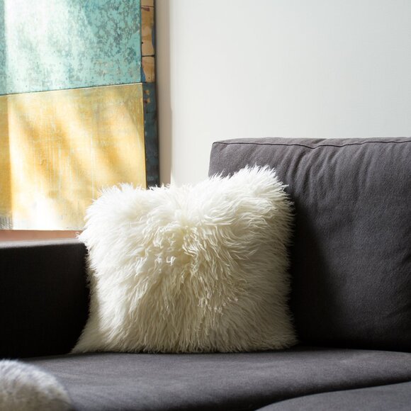 Natural Home Decor New Zealand Sheepskin Pillow | 2-Piece | Natural | 18"x18" - Picture 4 of 6